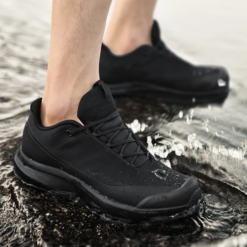 Scarpe da trekking traspiranti Scarpe sportive da uomo Scarpe da ginnastica da trekking da arrampicata impermeabili per uomo Nuovi stivaletti da uomo per lavoro di sicurezza all'aperto