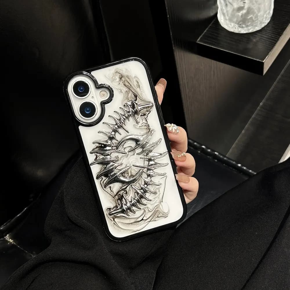 Custodia per telefono trasparente con lisca di pesce in metallo 3D INS per iPhone 16 11 12 13 14 Pro Max 15 Plus Custodia protettiva epossidica trasparente stile punk