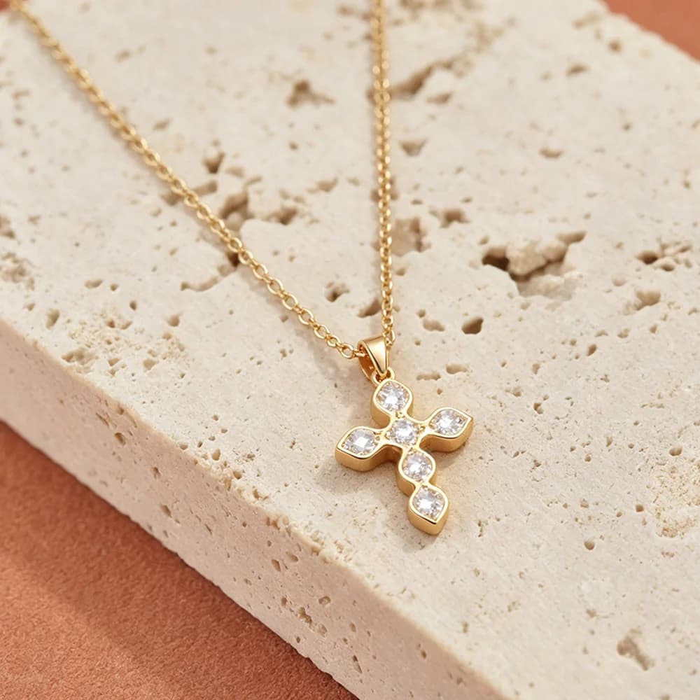 JeeMango High Quality Shiny Cubic Zirconia Cross Pendant Necklace Gold Plated Delicate Fashion Staniless Steel Jewelry N26074
