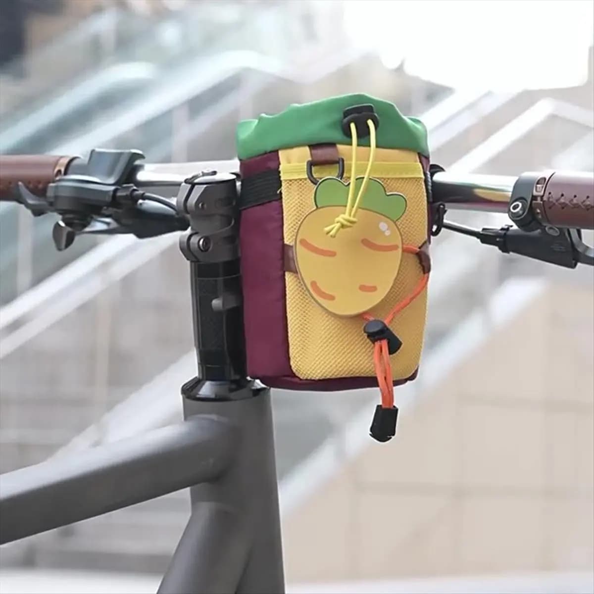 Borsa per bottiglia d'acqua da ciclismo Borsa per carota Portaoggetti per manubrio anteriore Cestino per bici da bicicletta Parti di veicoli elettrici Custodia per tazza multiuso