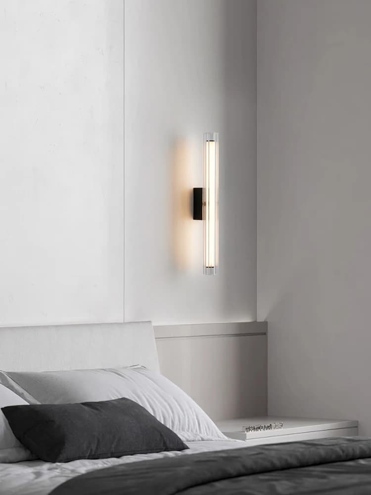 Lampada da parete da comodino in vetro minimalista italiano, lampada da parete moderna e minimalista per la protezione degli occhi della camera da letto principale, lampada da bagno