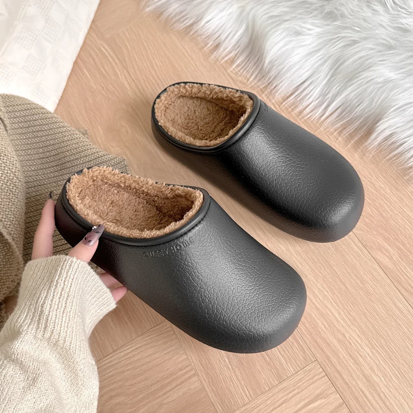 Pantofole invernali impermeabili da donna Scarpe da casa calde in peluche antiscivolo Scarpe da coppia foderate morbide e comode per interni ed esterni