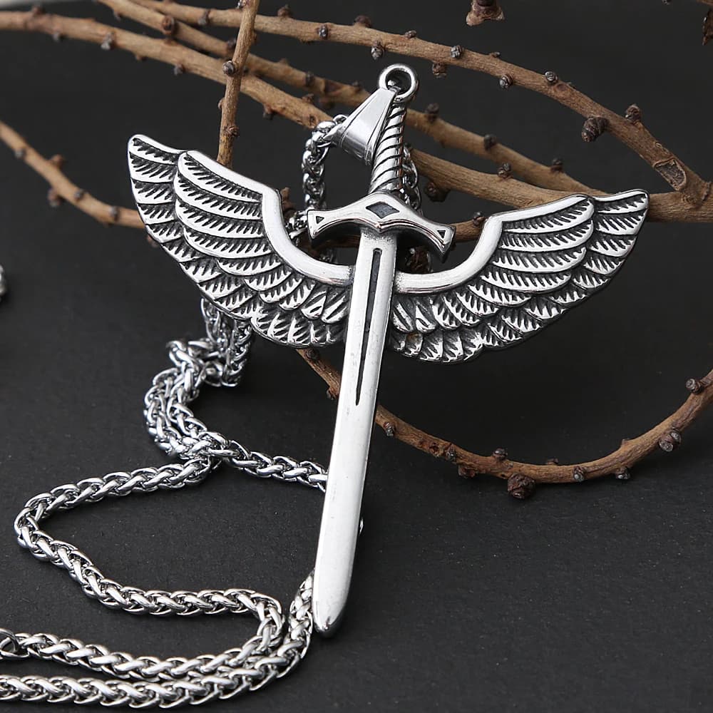 Collana con croce in acciaio inossidabile con spada sacra angelo Vintage per uomo gioielli di moda collana con ala d'angelo ciondolo catena da uomo Punk