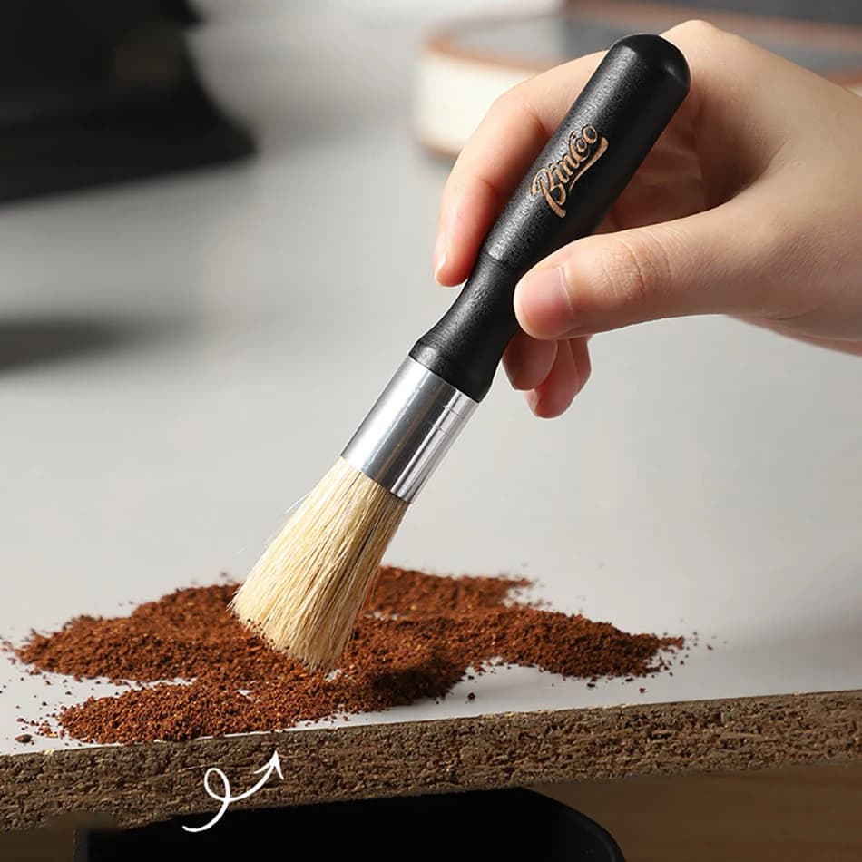 Strumento per la pulizia del macinacaffè con spazzola per caffè vintage Pulitore per macchina per caffè espresso Barista retrò Spazzola in legno massello Accessori per macchine da caffè
