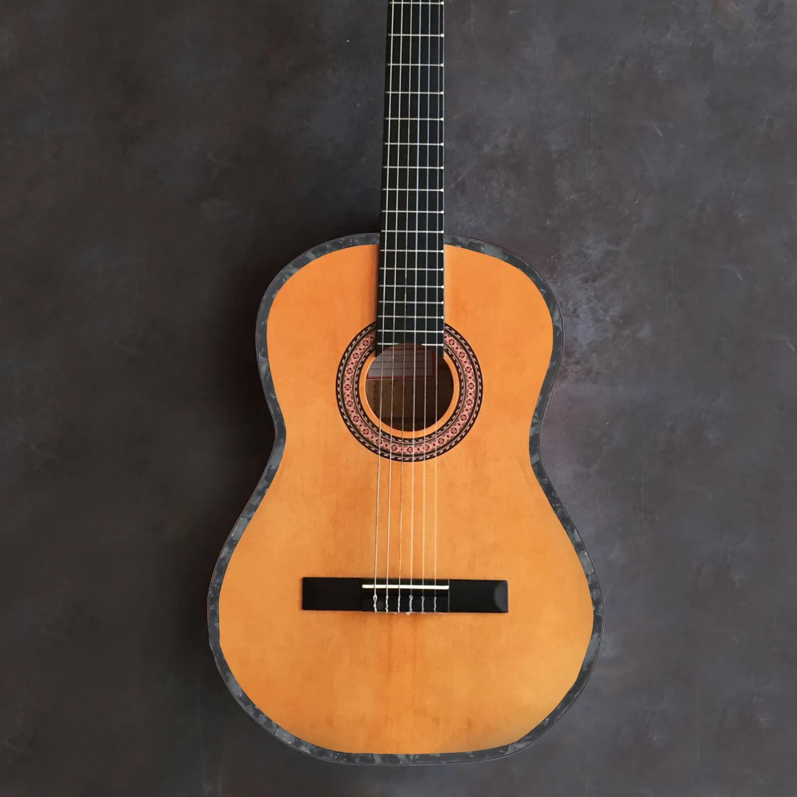 1 Pezzo Striscia Flessibile Impermeabile in Plastica per Bordatura Decorativa di Chitarre e Ukulele, Accessorio Durevole e Salvaspazio per Strumenti