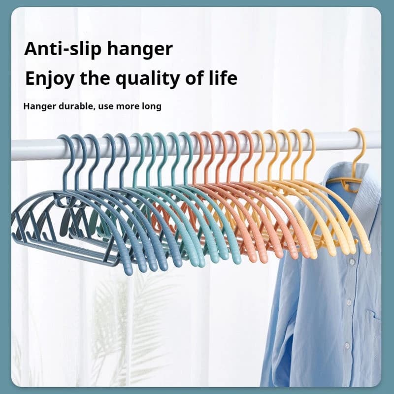 Clothes hanger Non-slip plastic clothes without seams Semi-circular clothes without traces