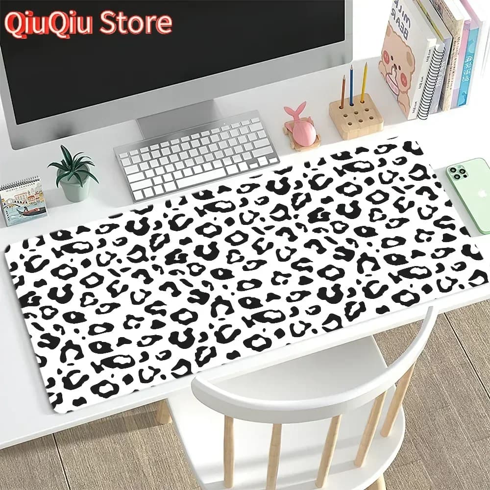 Tappetino per mouse rosa stile L-Leopard Tappetino da scrivania Grande tastiera antiscivolo anti-caduta Ufficio ergonomico Gomma PC Casa personalizzata