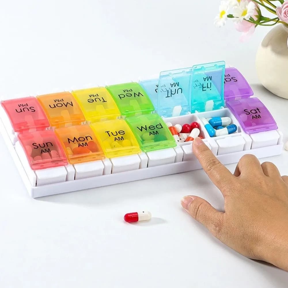 Organizer of pills from 2 times a day, large pill holder with button design, removable medicine holder for fish oil supports and vitamins