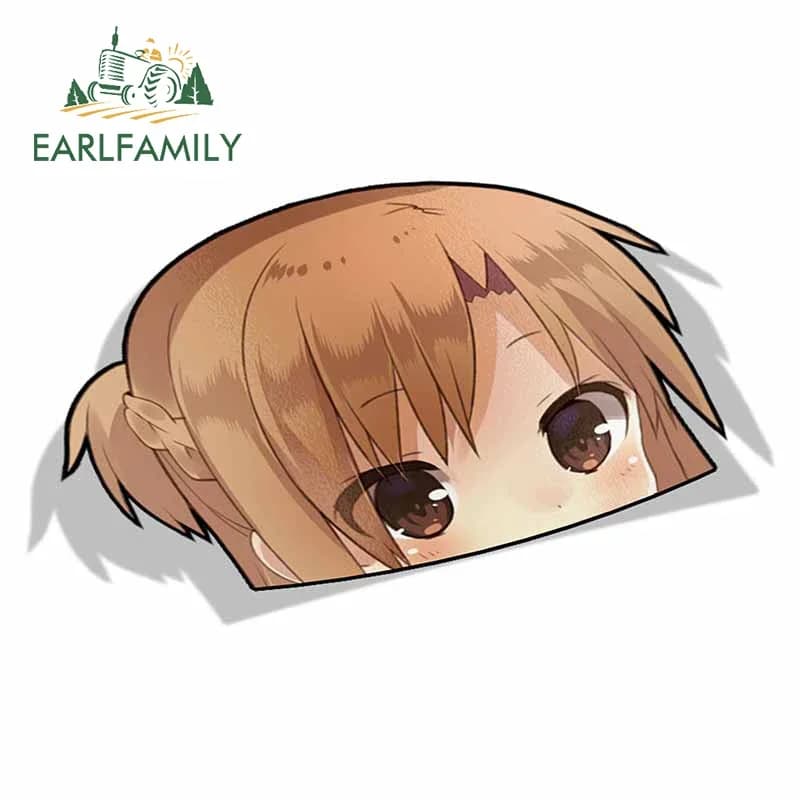 EARLFAMILY Yuuki Asuna Peeker Anime Big Head Vinile Adesivo per auto JDM Parabrezza posteriore Tronco Bagagli Decalcomanie 3D