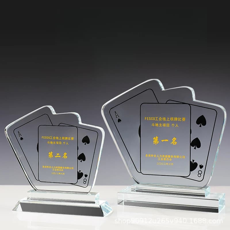 Trofeo in cristallo a forma di carta da poker, medaglia, tessere da Mahjong, dadi, articoli premio per competizioni di scacchi, souvenir commemorativi