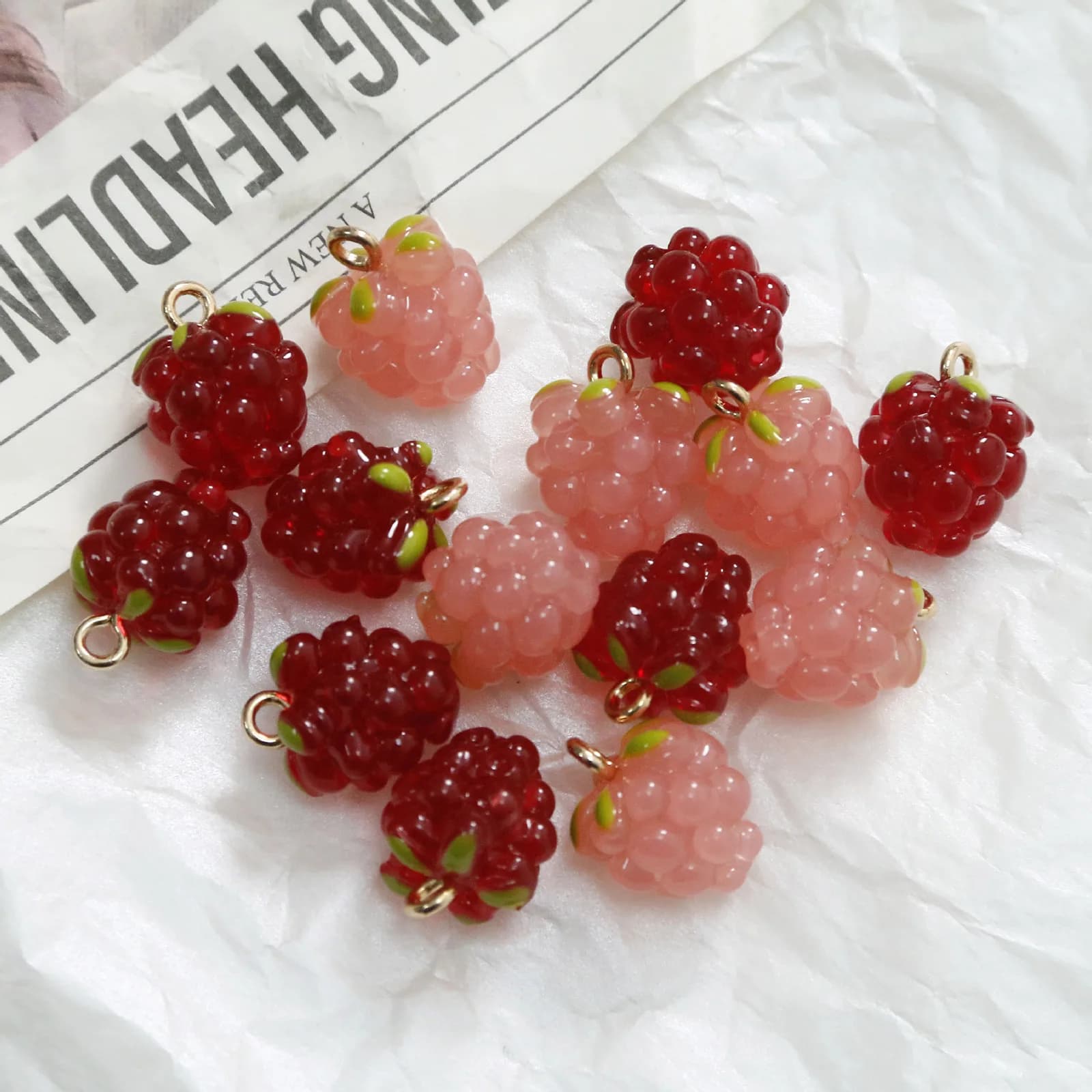 2 pezzi 3D resina Charms uva frutta ciondoli per orecchini fai da te collana accessori per gioielli per feste che fanno risultati 15mm X 11mm