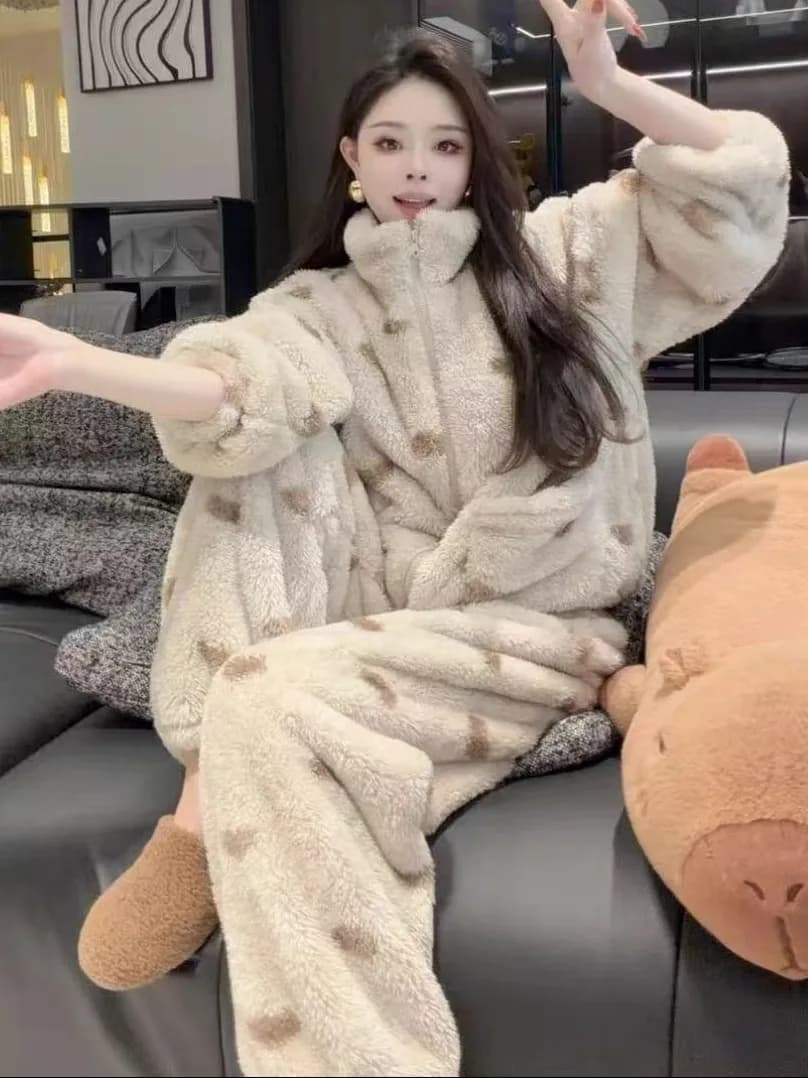 Set Pigiama in Pile Corallo Ispessito per Donna, Nuovo Stile Invernale, Caldo e Morbido, Indossabile su Entrambi i Lati, Abbigliamento da Casa in Due Pezzi