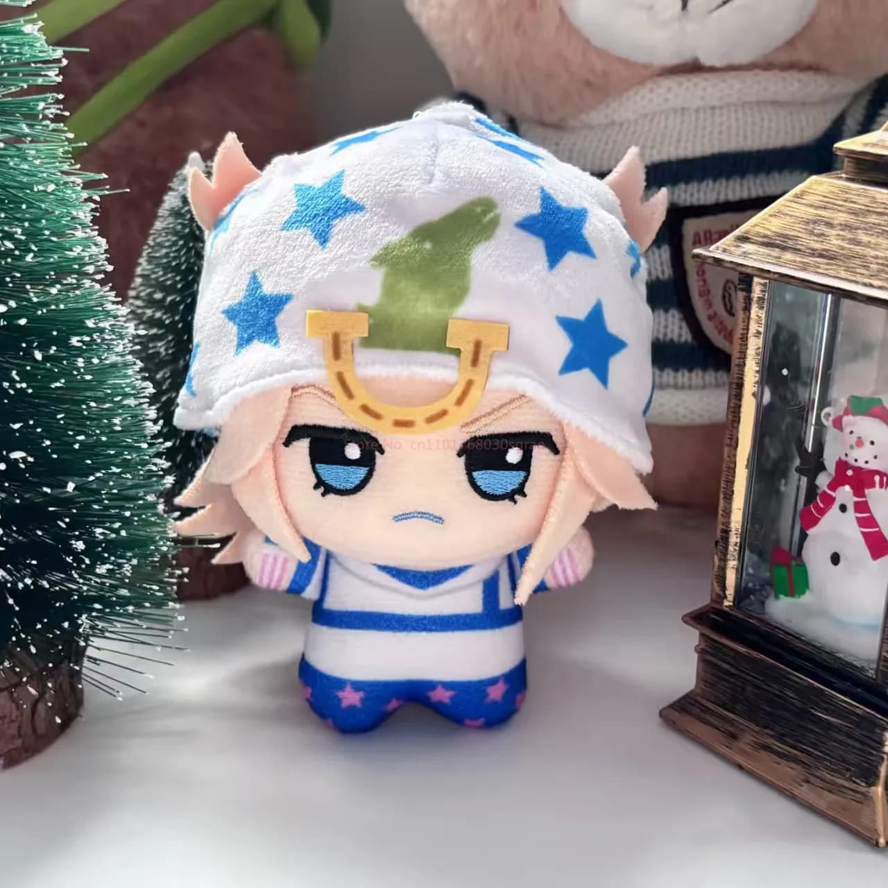 Peluche Anime Jojo Steel Ball Run, Bambola di Johnny Joestar Gyro Zeppeli, Decorazione per Camera, Accessorio Natalizio