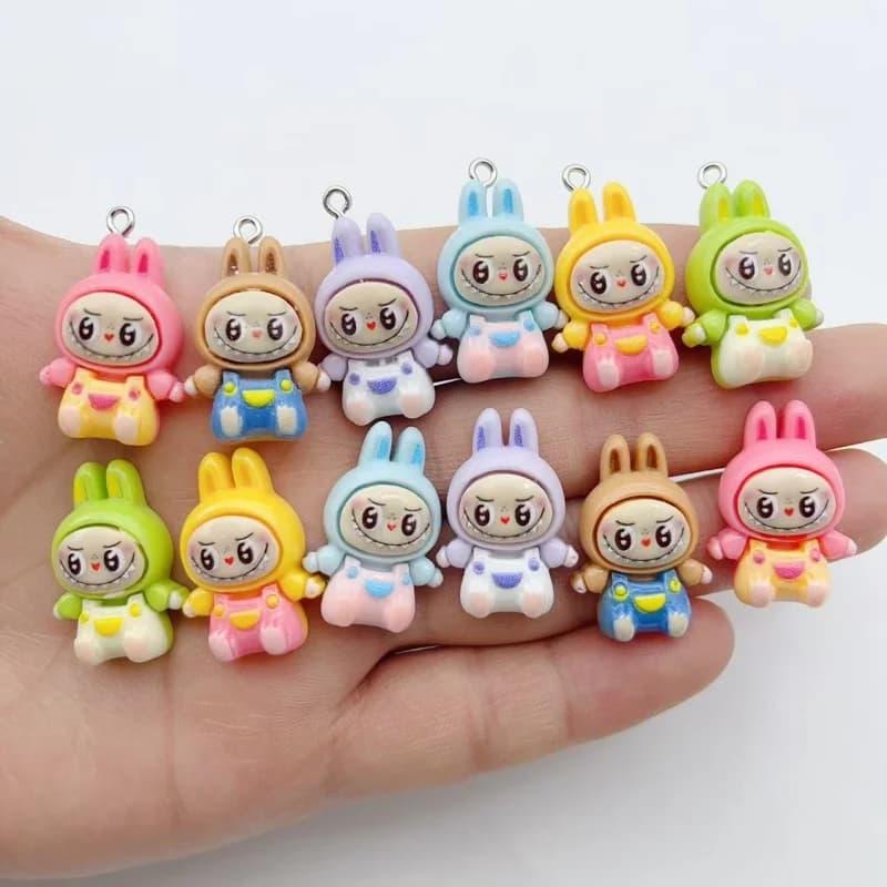 10 Pezzi Ciondoli in Resina Kawaii a Forma di Coniglio e Casa di Fragole, Adorabili Animali Cartoon per Orecchini, Portachiavi e Creazione di Gioielli Fai-da-Te