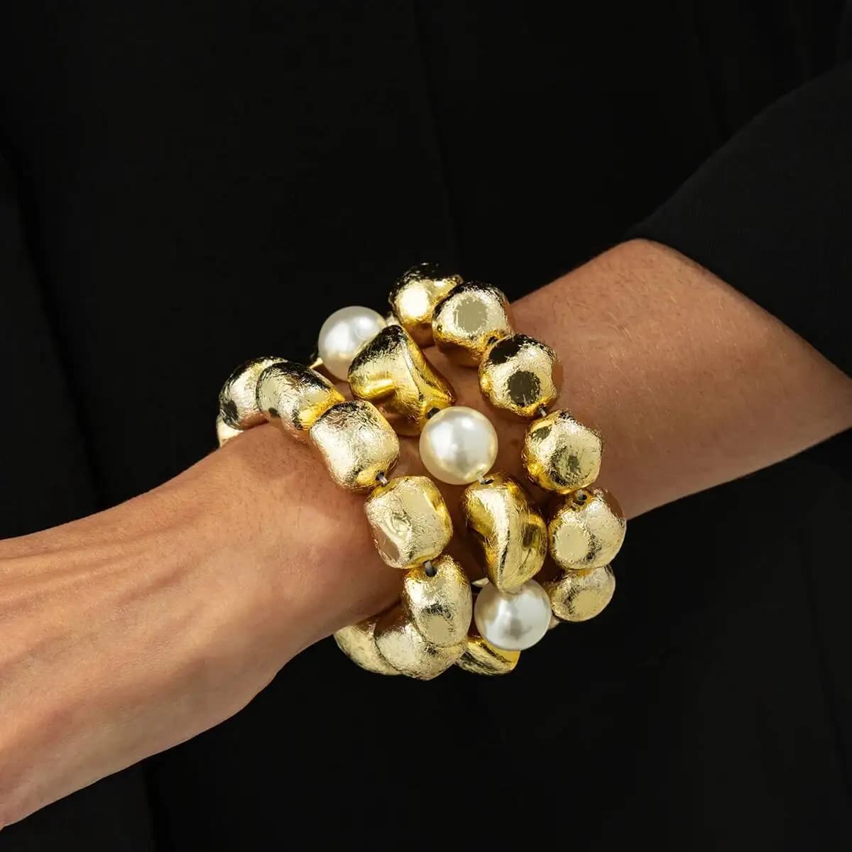 Salircon Vintage Irregolare Imitazione Perla Bracciale Donna Trendy Classico Impilato CCB Perline Pendenti e Ciondoli Braccialetti Coppia Mano Gioielli