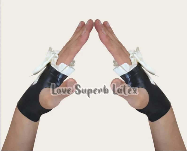 Handmade Latex Rubber Mittens With Bow Ruffles Short Gloves Mini Gauntlets Halloween Cosplay