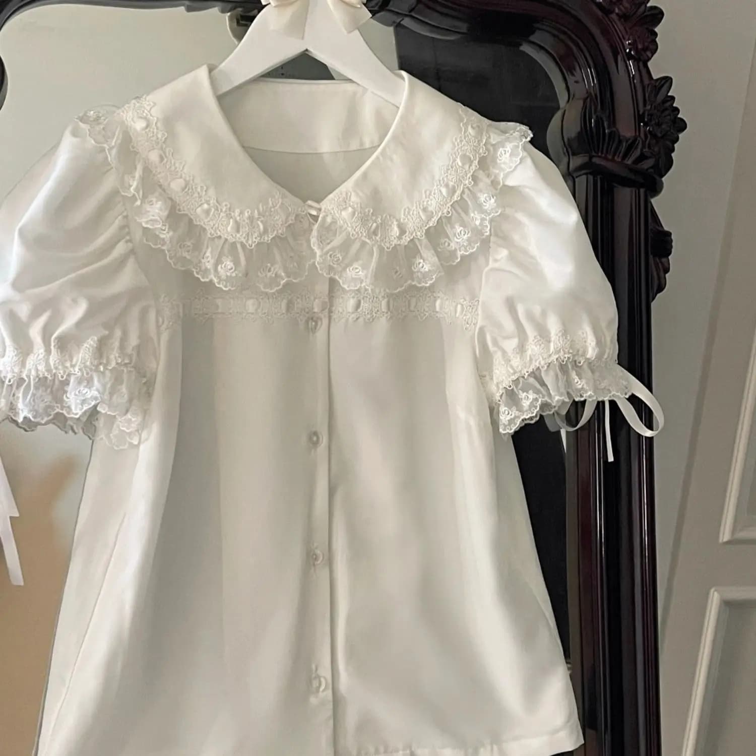 Ragazza giapponese Kawaii Dolce e carino Fiocco Lolita Camicia Donna JK Colletto per bambola allentato Blusas Femme Y2k Estetica Solid Camicetta Top