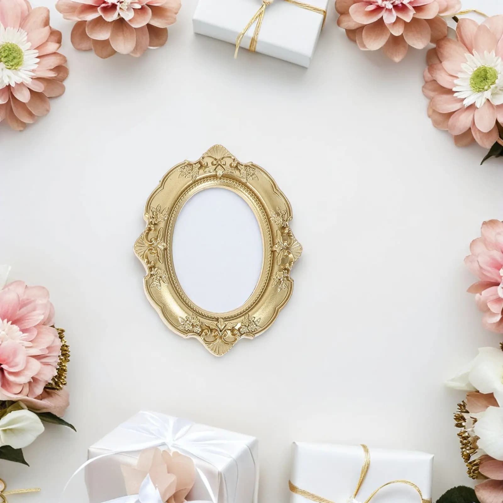 4Pcs Small Miniature Resin Vintage Picture Frames Embossed Ornate Style Photo Frame Jewelry Display Craft Table