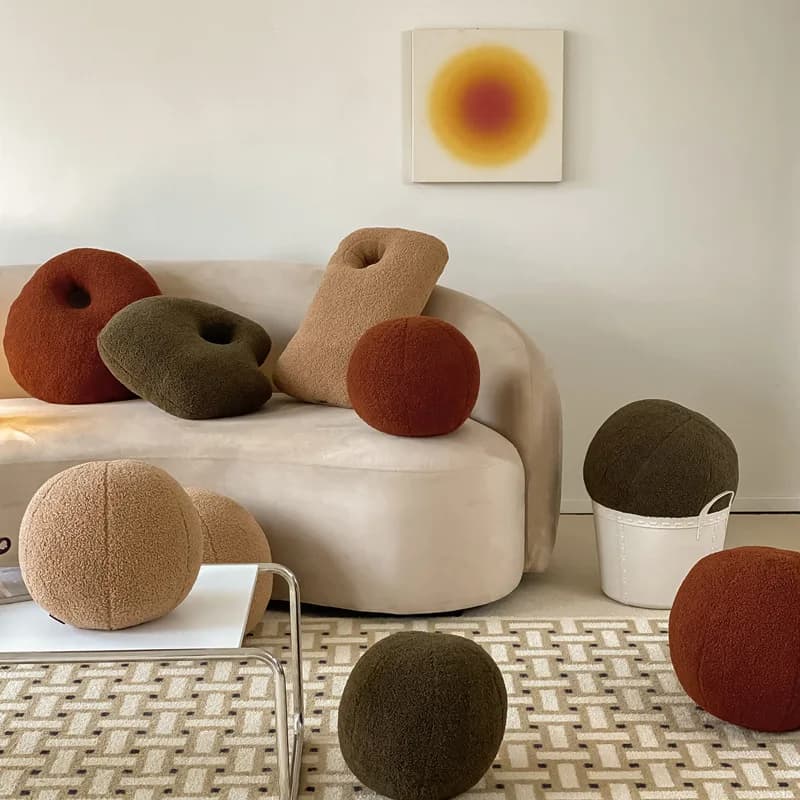 Roll of wool oil painting edge pillow plush cushion for sofa ball soft pillow shooting pillow for sofa sofa cushion