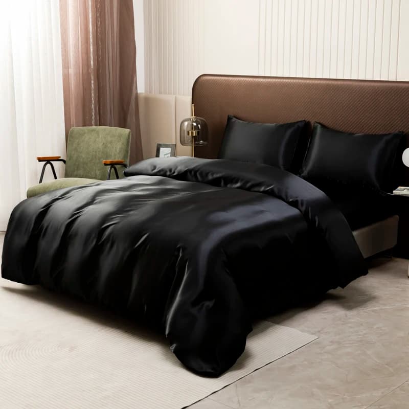 Set biancheria da letto in seta di ghiaccio di lusso nero Set copripiumino setoso in raso con federa Tessili per la casa di fascia alta Set copripiumino in tinta unita