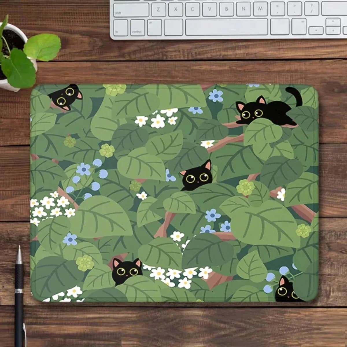Tappetino per mouse con gatti carini e natura verde, tappetino da scrivania estetico Kawaii per gaming, tappetino antiscivolo per tastiera per PC, ufficio e casa