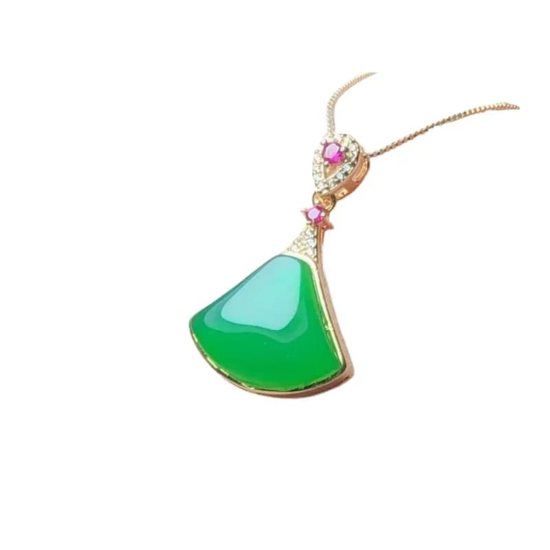 Calcedonio verde ghiaccio naturale argento intarsiato a forma di ventaglio gonna a pendolo piccolo ciondolo in giada ciondolo donna verde giadeite