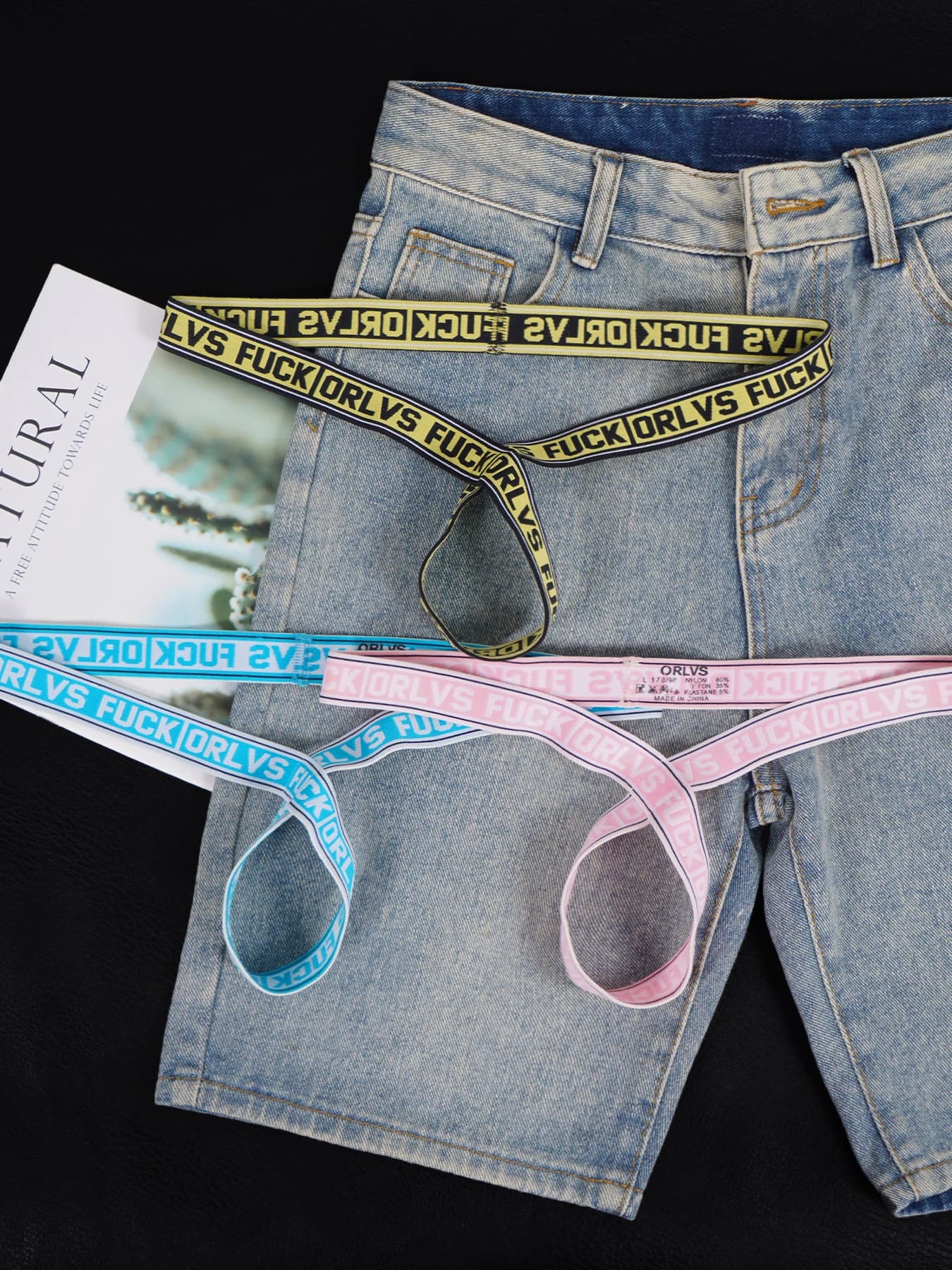 3 Pezzi Perizoma da Uomo con Stampa a Lettere e Cinturino Singolo, Intimo Sexy a Vita Bassa in Misto Nylon Altamente Elastico