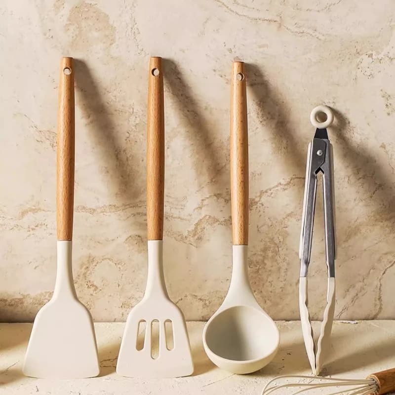 Silicone pot, fish frying shovel, non-stick pan special soup spoon, high-temperature resistant silicone kitchenware set