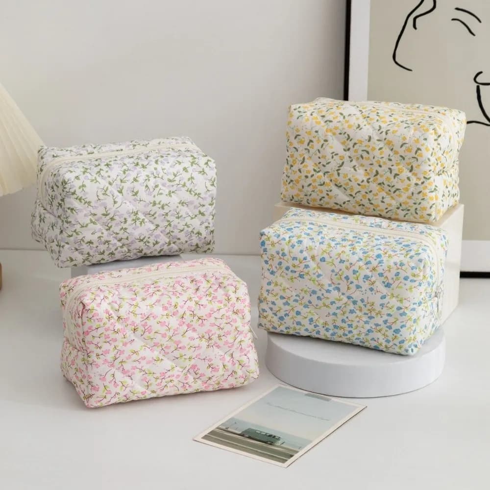 New Floral Quilted Cotton Makeup Bag Large Capacity Multifunctional Women's Light Wash Bag