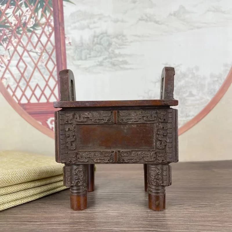 Copper tripod ornaments, brass Si Mu Wu tripod, four-sided tripod ornaments, large size, suitable as a gift for the opening of a