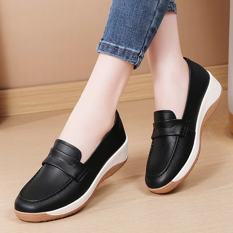 Scarpe da Donna 100% Pelle Bovina Vulcanizzata, Nuova Collezione Taglie Grandi, Sneakers Casual Leggere con Piattaforma alla Moda