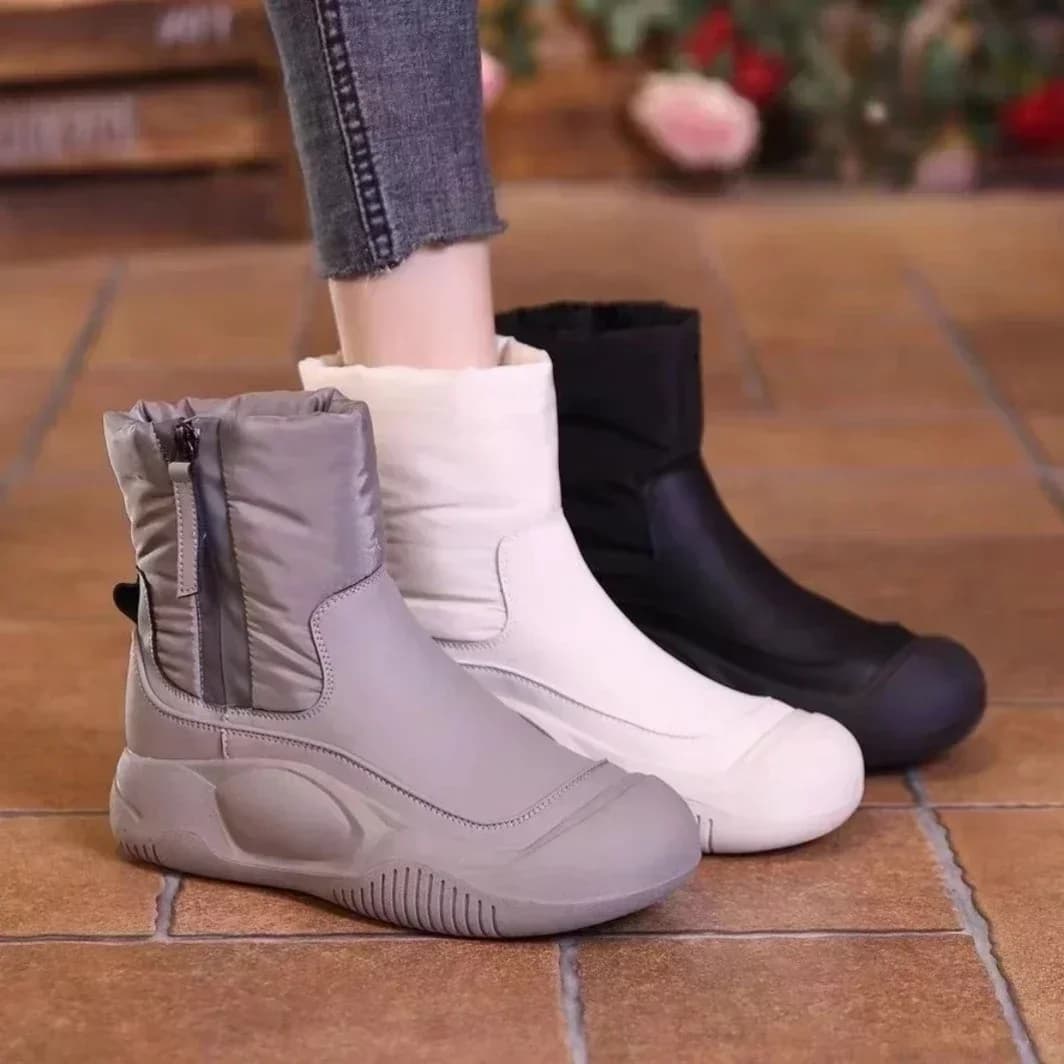 Scarpe da donna Stivali da neve Scarpe invernali comode in cotone Moda Peluche Suola spessa Scarpe da donna Sneakers Stivaletti antiscivolo