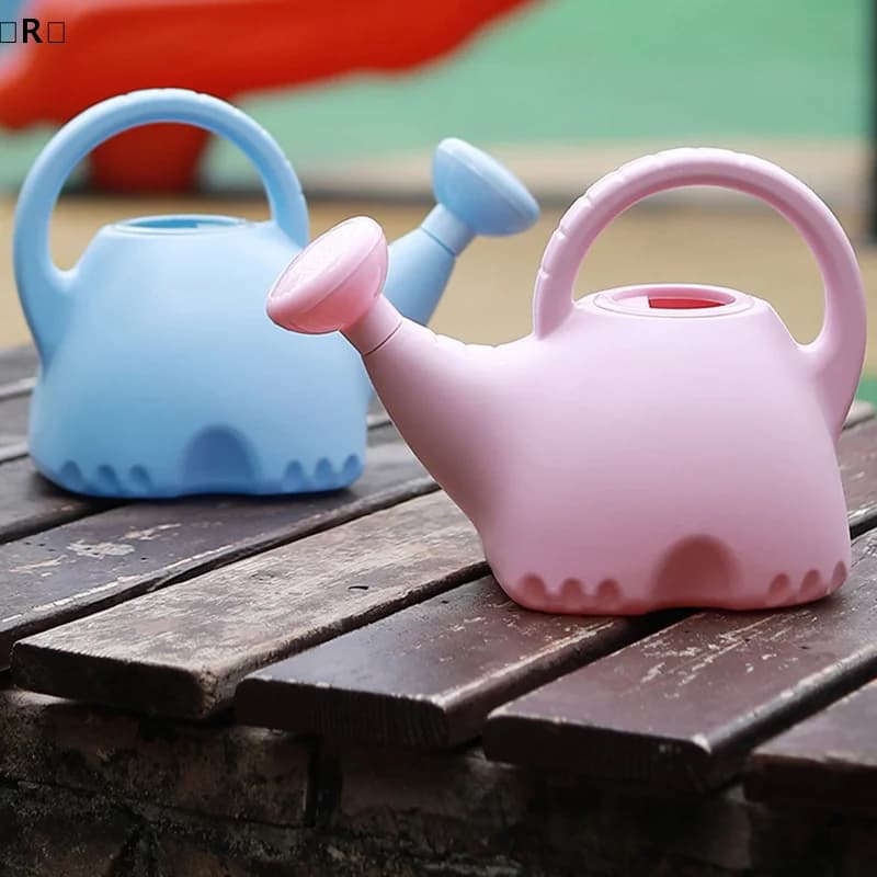 1.5L Elephant Shape Blower, Plant Spray Bottle, Children's Toy, Handbook Water Sprayer, Animal Hardener