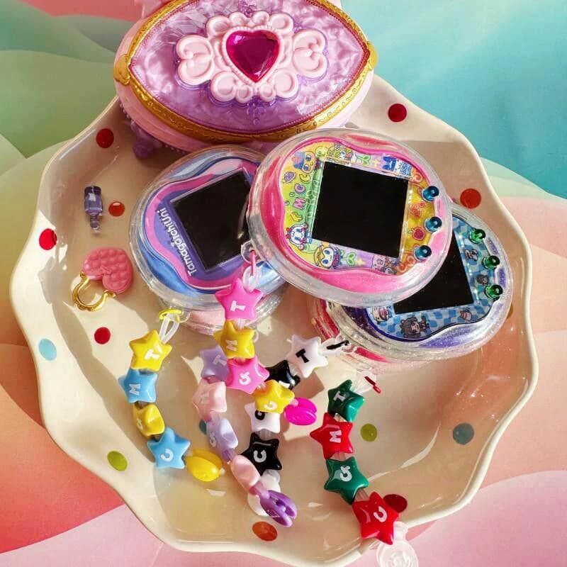 Custodia Morbida Trasparente in TPU per Tamagotchi Uni, Scintillante e Antiurto, con Cordino e Porta di Ricarica, Regalo Decorativo
