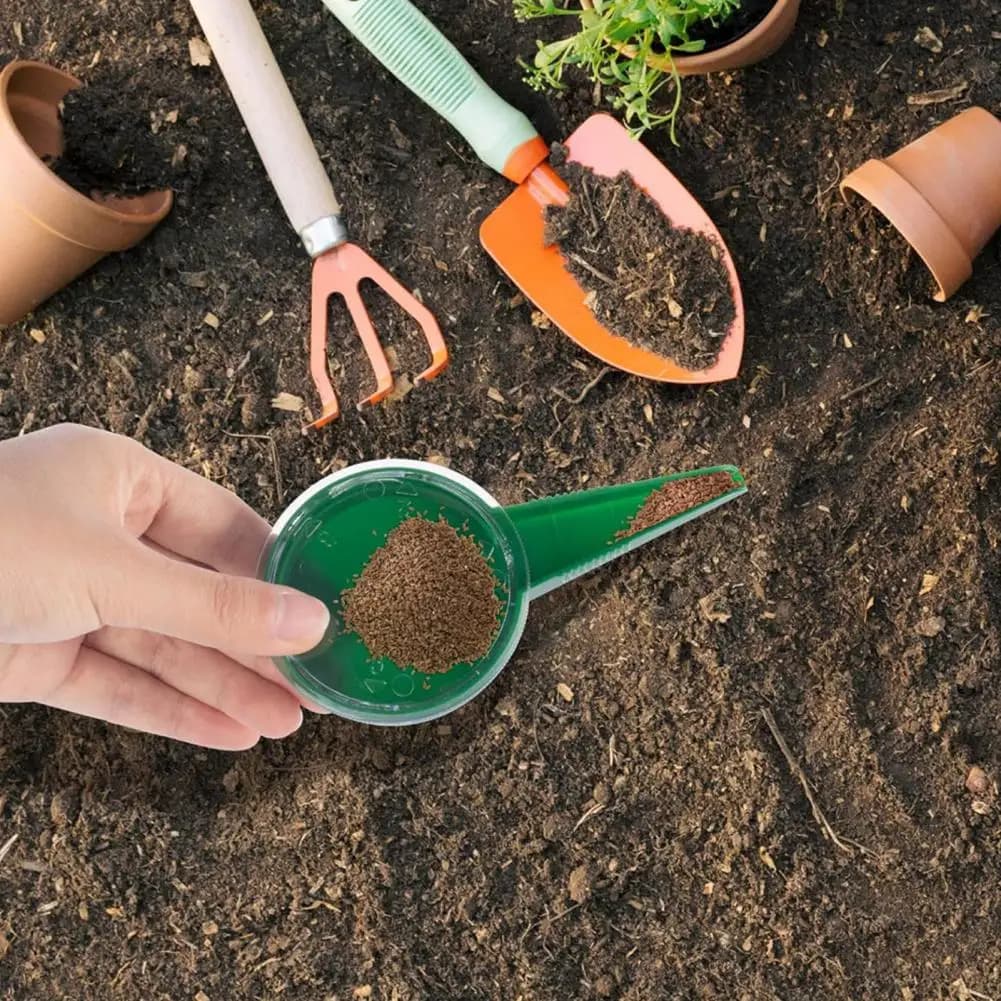 2 pcs mini semi-adjustable plastic dispenser spreader with 5 settings mini manual seeding tool for gardening small seeds