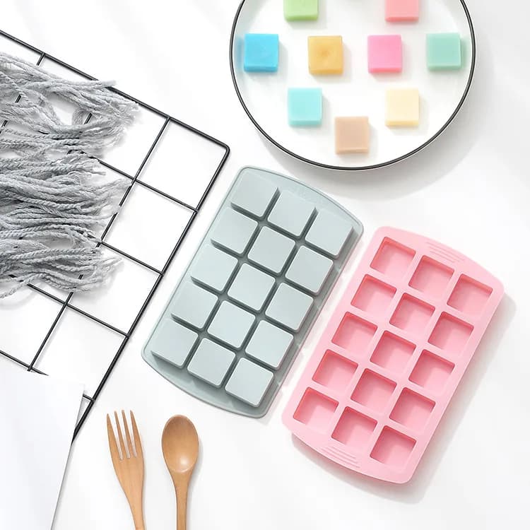 Stampo in silicone per cioccolato a 15 griglie, stampo quadrato in silicone per ghiaccio, stampo rosso per dolci e torte, stampo per cottura epossidica