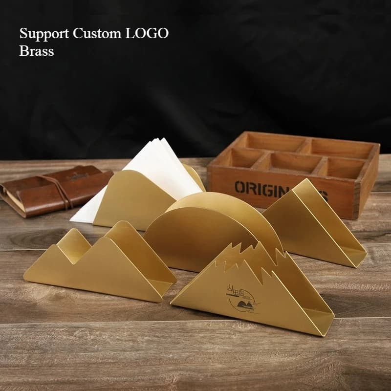 Porta asciugamani triangolare in ottone di lusso fatto a mano Porta fazzoletti Hotel Bar Ristorante Caffetteria Tavolo da pranzo Personalizzazione LOGO