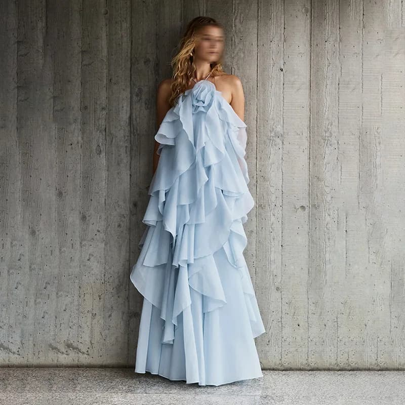 Gonna with beach straps at the sea in French holiday style 2025 New summer dress with sleeveless American neckline and volant in plain color