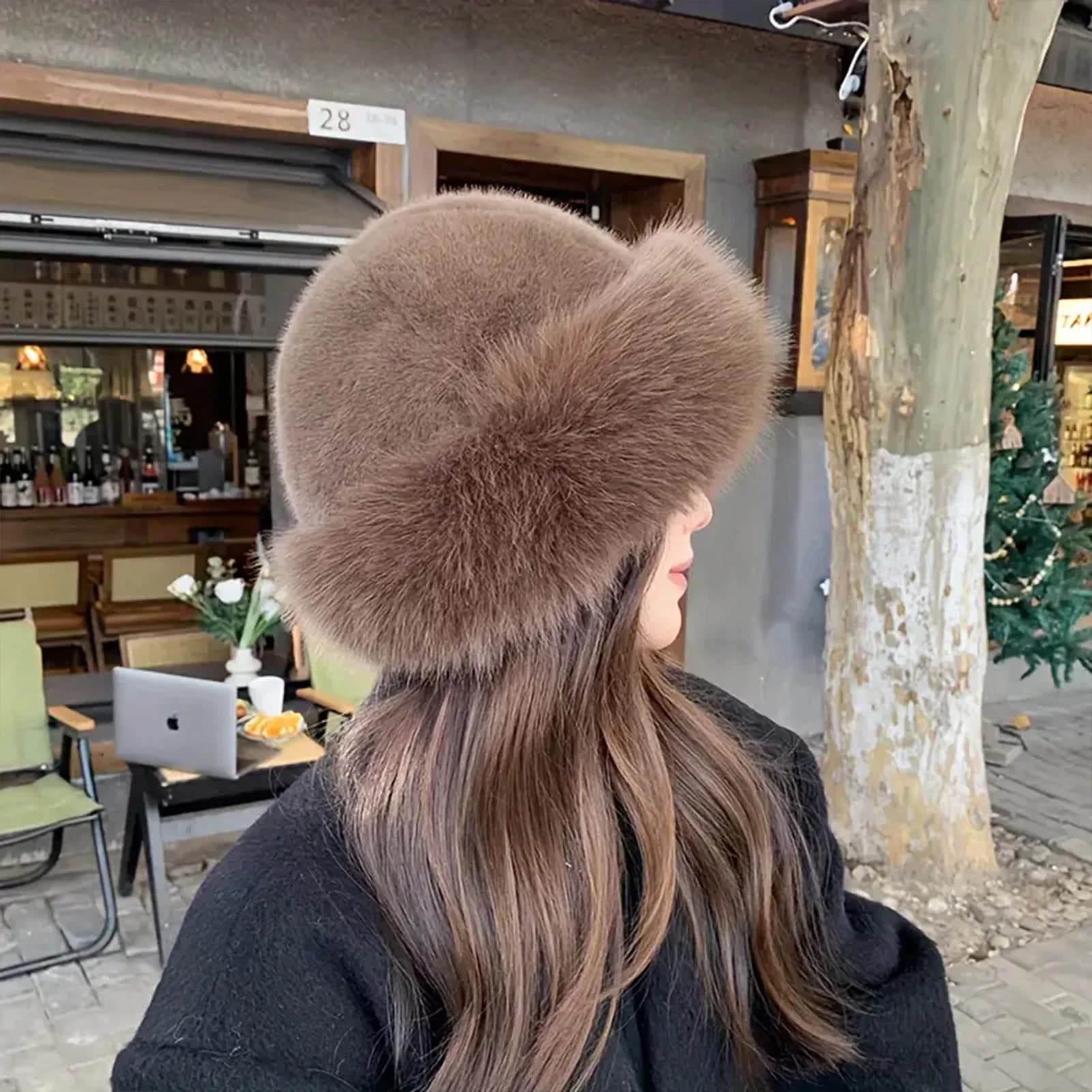 Women's hairy hats, warm Korean style hats autumn winter, flat colored balloon hats, thick winter dresses