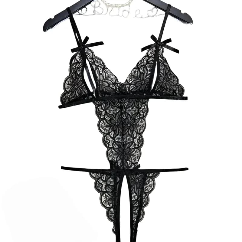 Sexy Perspective Erotic Lingerie with Open Cut Hollowed Out Leak Free Flirtatious Seductive Lace Suspender Suit for Women