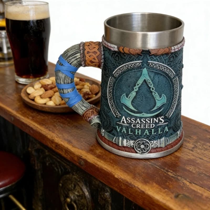 Boccale da Birra da Collezione per Gamer - Boccale Medievale Ispirato ad Assassin's Creed, Costruzione in Acciaio Inossidabile e Resina, Idea Regalo Unica