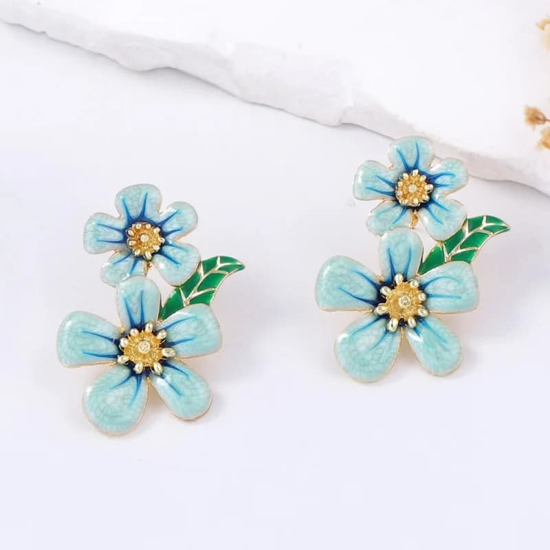 New Fashion Earrings with Polished Flower, Versatile and Character