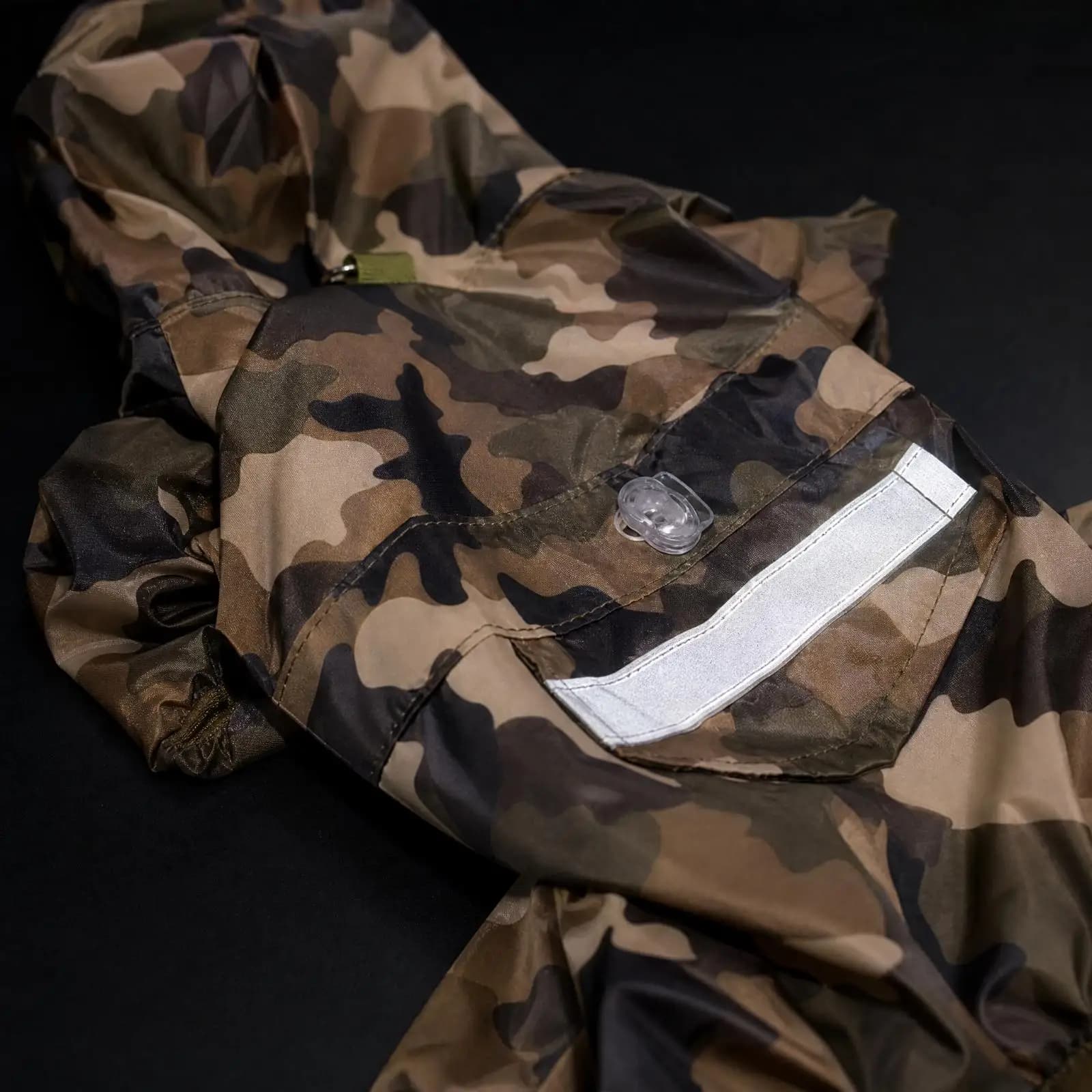Acrylic Dog Poncho Raincoat with Front Closure and Leash Hole for Comfortable Fit Outdoor Walks in Light Rain Showers