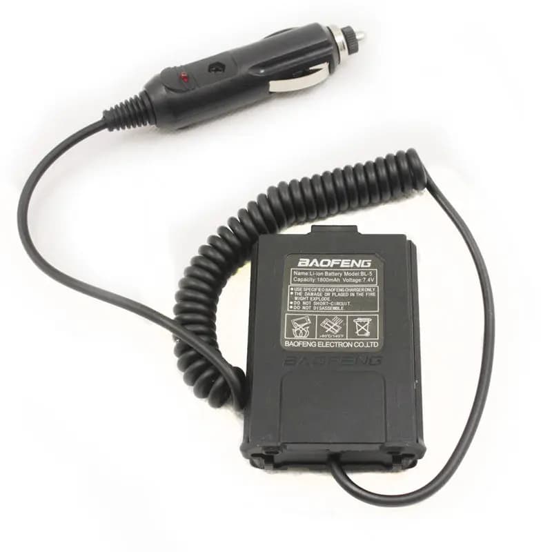 12V Caricabatteria per auto Baofeng UV-5R Walkie Talkie Eliminatore batteria per UV5R UV-5RE UV-5RA Serie Walkie Talkie Accessori
