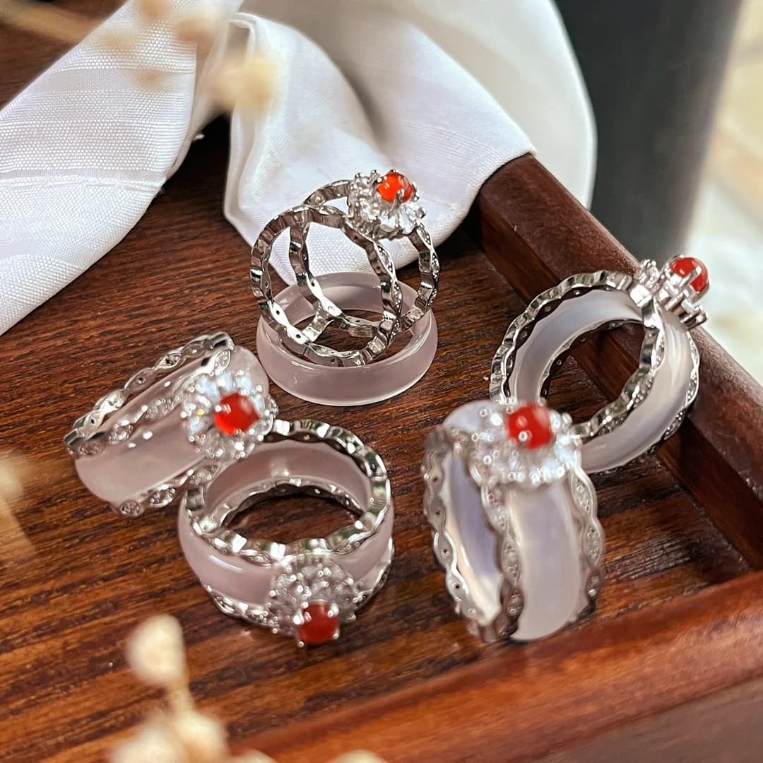 Transparent lime agate ring with natural light ice, removable ring