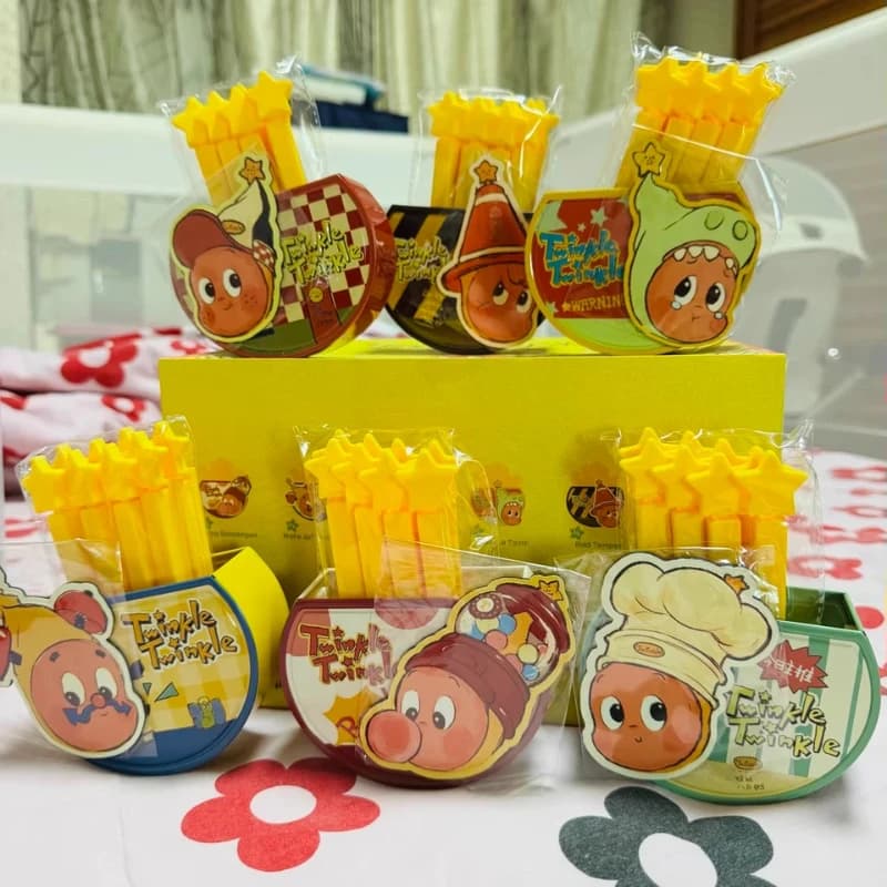 Popmart autentico 123! Twinkle Twinkle Set di scatole di immagazzinaggio con clip di tenuta magnetica Scatola cieca Giocattolo carino Decorazione della casa Regalo di compleanno