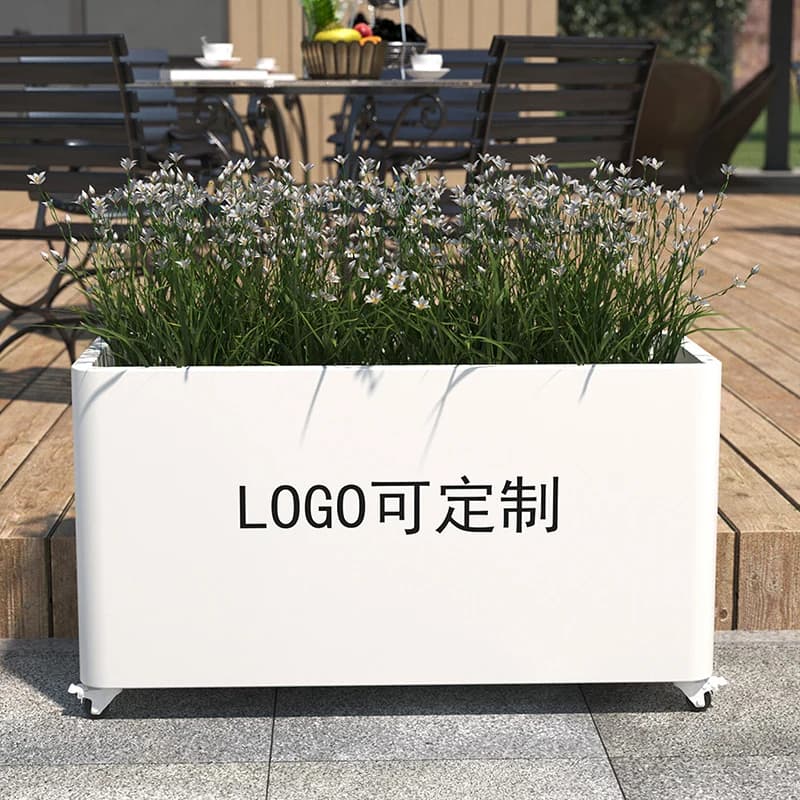 Scatola da fiori personalizzata in acciaio inossidabile Letto da fiori per esterni Slot per fiori finito Cafe Parizione per recinzione a pendolo esterno in ferro battuto
