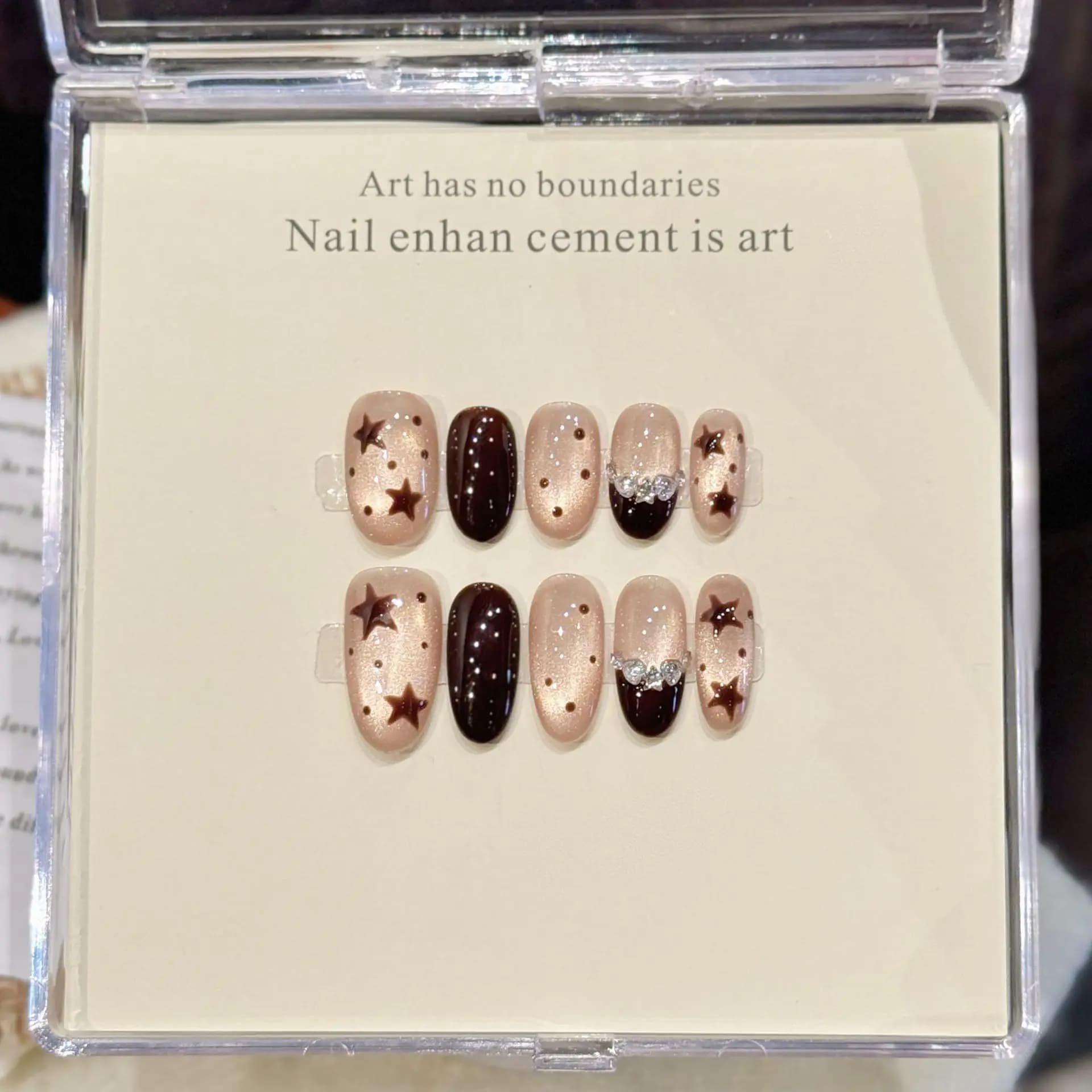 10 pieces of luxury handmade print on short oval nails champagne design cat eye with adhesive tabs for nail glue in 3 PEZZI