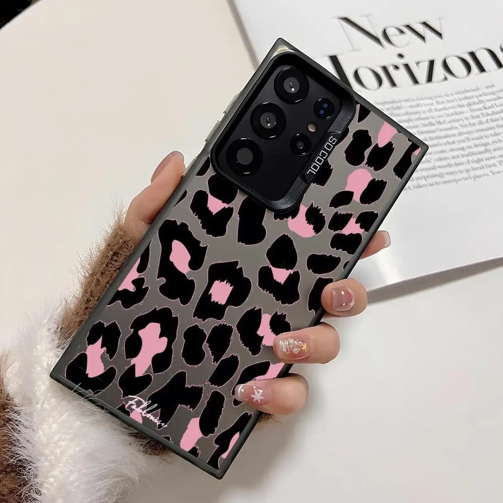 Custodia per telefono con stampa leopardata nera per Samsung Galaxy S25 S24 S23 S22 S21 Ultra Plus Custodia per laser opaca nera viola