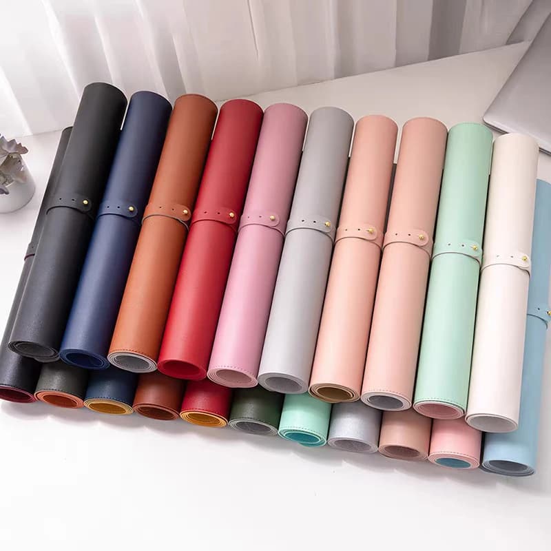 Soft, Foldable Table Mat – Waterproof, Scratch-Resistant, Easy-to-Clean PU Leather Desk Pad for Office and Portable Use